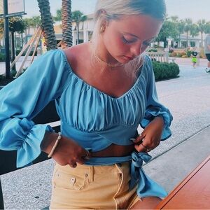 blue long puff sleeve tie crop top size M
